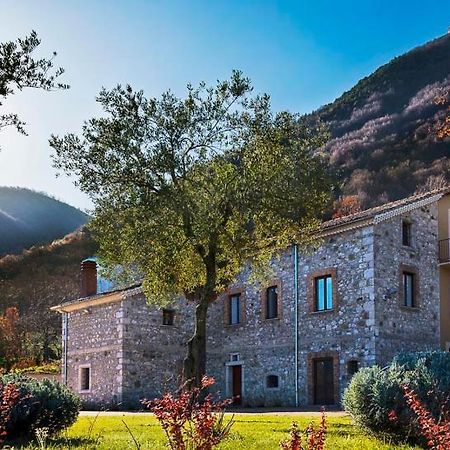 Masseria Boutique B&B Монтелла Екстер'єр фото