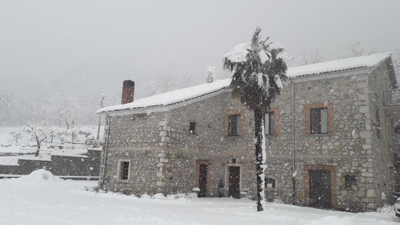 Masseria Boutique B&B Монтелла Екстер'єр фото